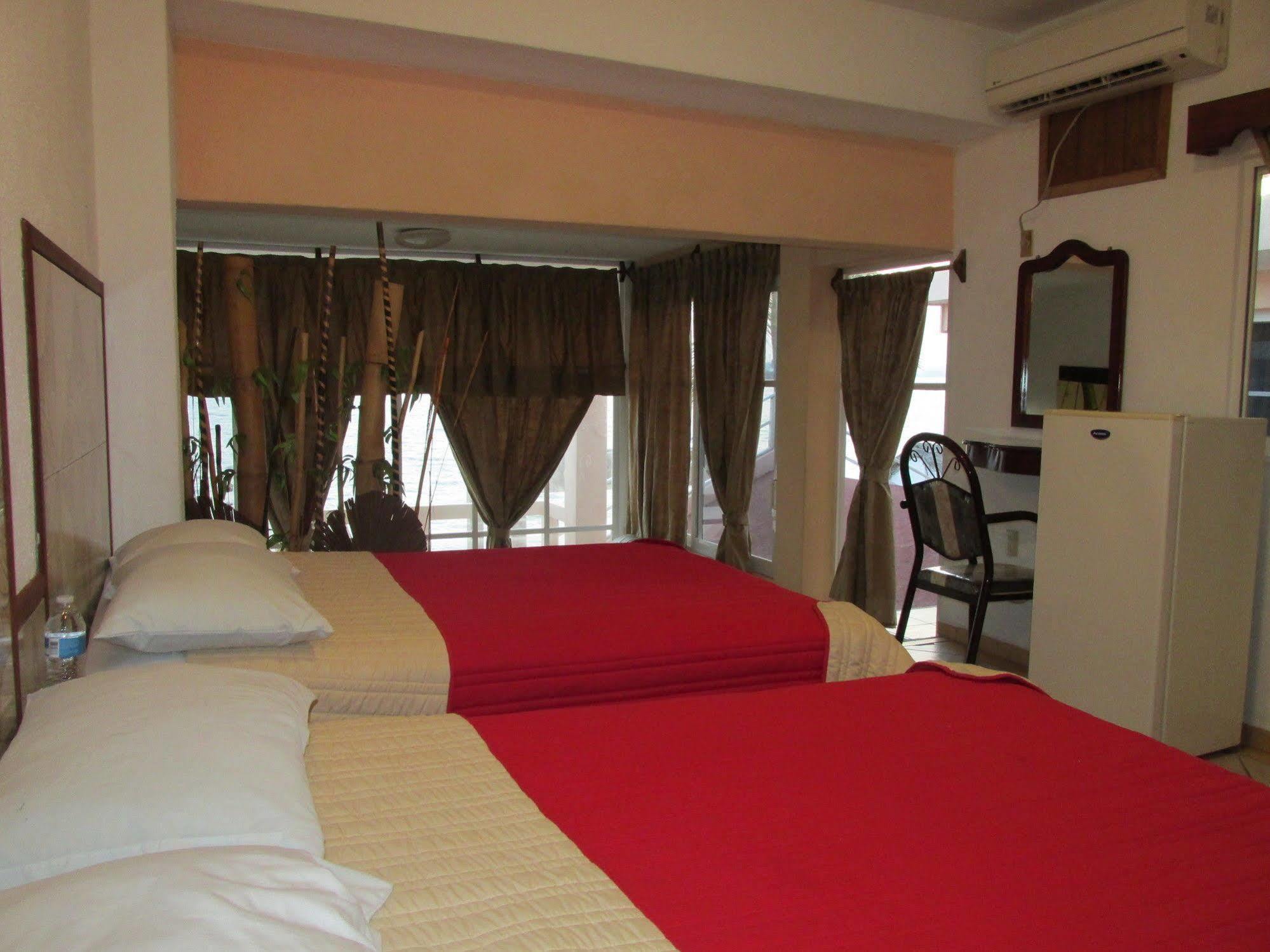 Hotel Albatros Manzanillo Eksteriør billede