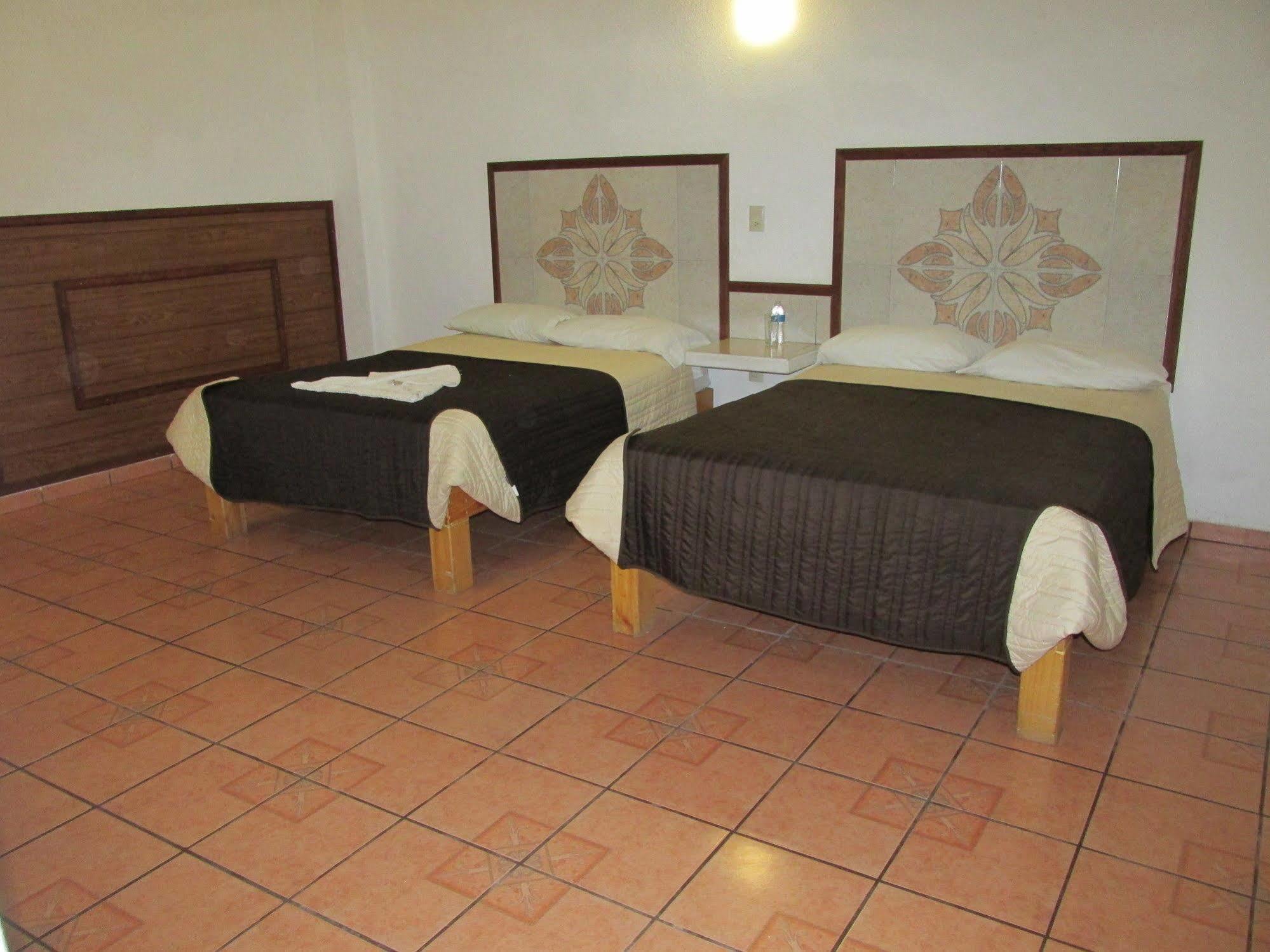 Hotel Albatros Manzanillo Eksteriør billede
