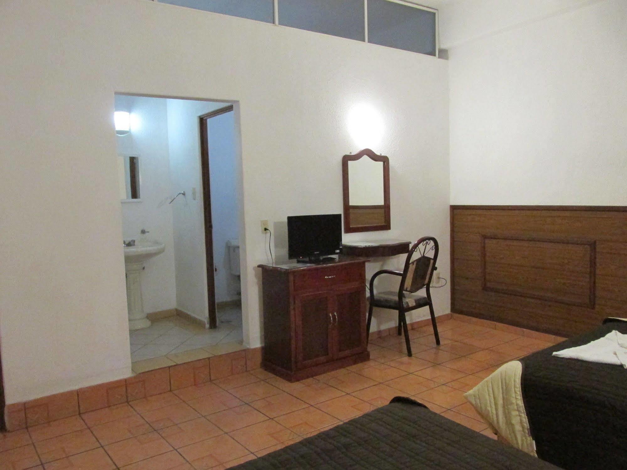 Hotel Albatros Manzanillo Eksteriør billede